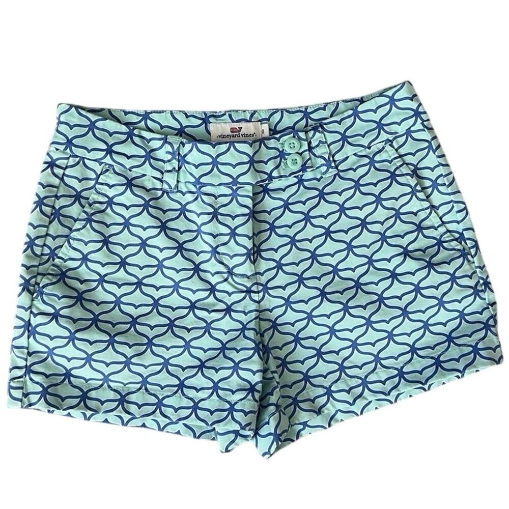 Vineyard Vines Dayboat Shorts Size 2 Blue Whale Tail Print